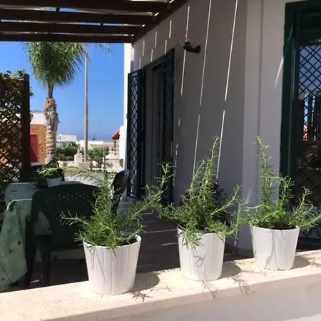 Due Palme In Salento Torre Suda